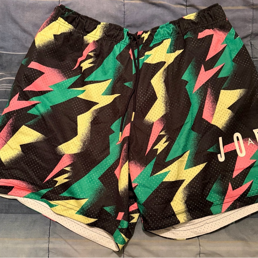 Jordan Men's Multicolor Zigzag Athletic Shorts